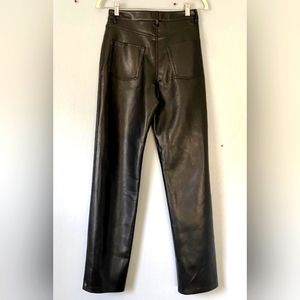 Aritzia Melina Pant - Size 6 Long lenght in Black